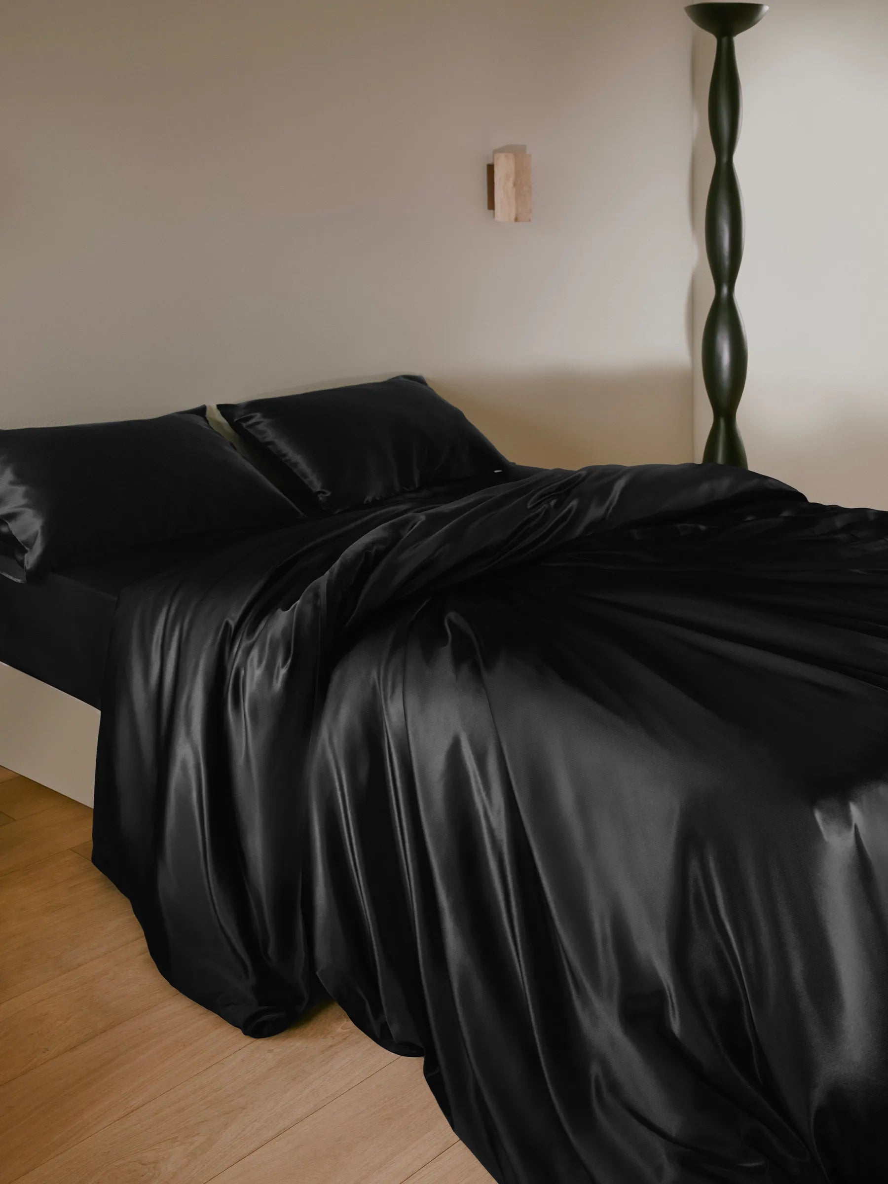 Šilkmedžio šilko patalynės komplektas