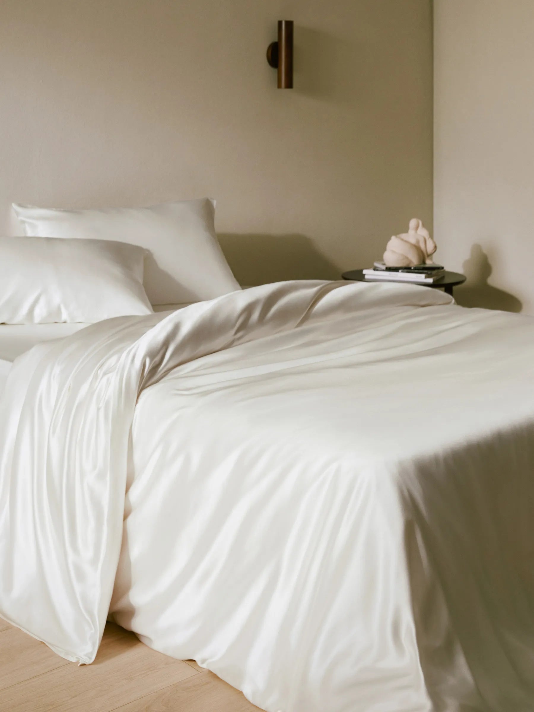 Šilkmedžio šilko patalynės komplektas